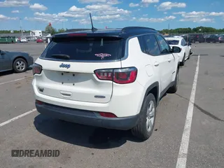 2018 Jeep Compass Latitude с VIN 3C4NJDBB2JT328209, выставлен на аукционе IAAI как лот 42378767 с пробегом 94 239 миль миль и . История ставок и продаж доступна на DreamBid. Изображение 4.