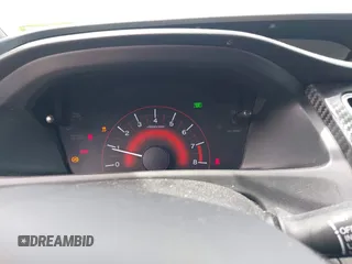 2013 Honda Civic Si с VIN 2HGFG4A52DH705702, выставлен на аукционе IAAI как лот 42355315 с пробегом 172 837 миль миль и . История ставок и продаж доступна на DreamBid. Изображение 7.