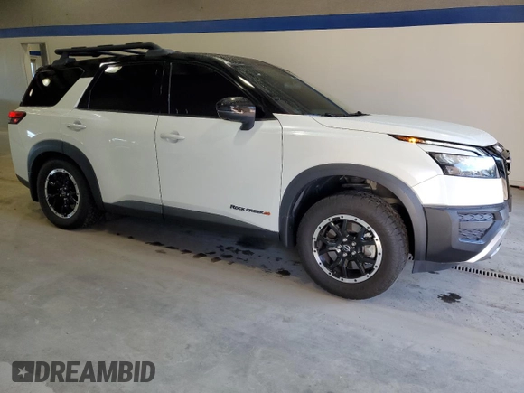 2023 Nissan Pathfinder SV с VIN 5N1DR3BD0PC203788, выставлен на аукционе Copart как лот 50522495 с пробегом 37 204 миль миль и Списание • Salvage title. История ставок и продаж доступна на DreamBid. Изображение 4.