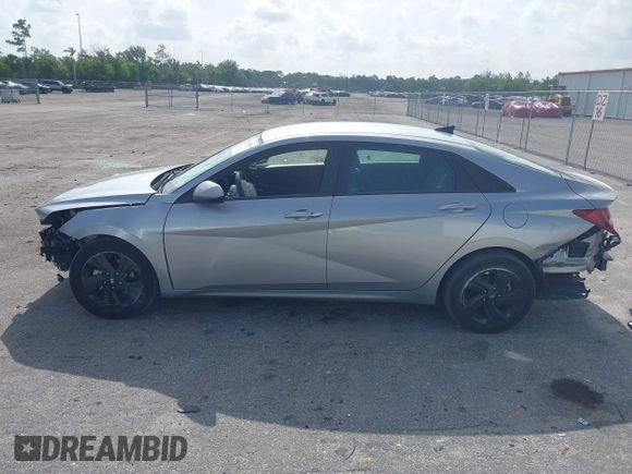 2023 Hyundai Elantra SEL z VIN 5NPLM4AG8PH090614, wystawiony jako IAAI lot #42611835 z przebiegiem 37 644 mil mil oraz . Historia ofert i sprzedaży dostępna na DreamBid. Obrazek 15.