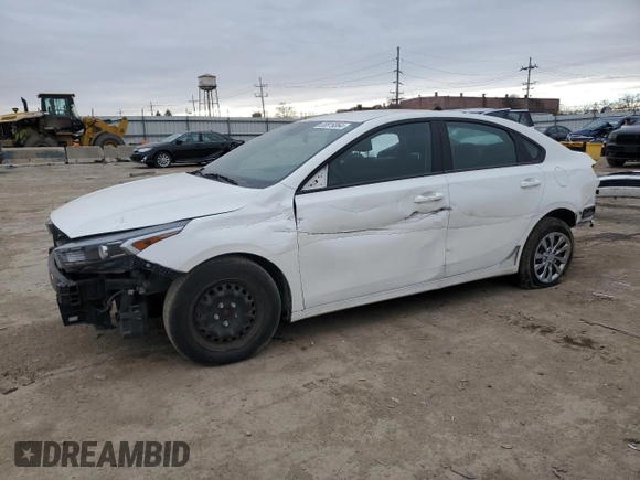 2022 Kia Forte LXS with VIN 3KPF24AD4NE499199, listed as a Copart auction lot 83819364 with 94,104 mi miles and Salvage Title. Bid and sale history available at carsss.com. Image 1.