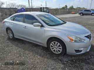2014 Nissan Altima S with VIN 1N4AL3AP4EN363300, listed as a Copart auction lot 51463545 with 104,965 mi miles and Clean Title. Bid and sale history available at DreamBid. Image 4.