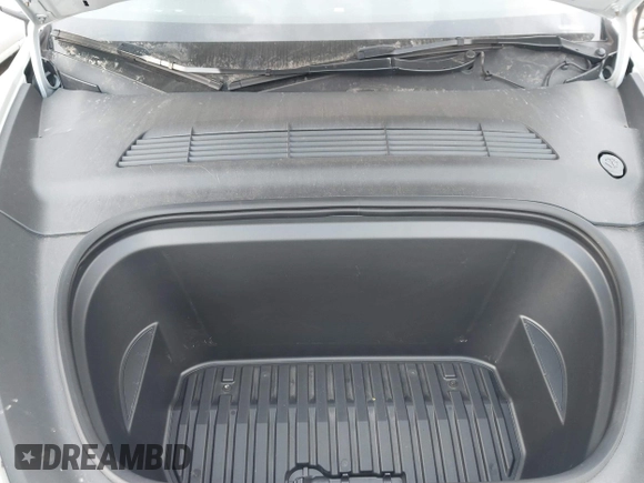 2023 Tesla Model Y Long Range with VIN 7SAYGDEE2PF765395, listed as a IAAI auction lot 41688080 with 27,792 mi miles and . Bid and sale history available at DreamBid. Image 10.