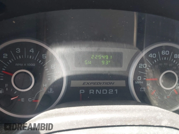 2005 Ford Expedition Special Service with VIN 1FMPU15575LA27338, listed as a IAAI auction lot 42727192 with 225,491 mi miles and . Bid and sale history available at DreamBid. Image 7.