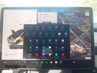 2023 Tesla Model 3 z VIN 5YJ3E1EA9PF576610, wystawiony jako IAAI lot #42206777 z przebiegiem 21 658 mil mil oraz . Historia ofert i sprzedaży dostępna na DreamBid. Obrazek 18.