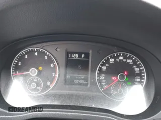 2014 Volkswagen Passat S с VIN 1VWAP7A39EC002589, выставлен на аукционе IAAI как лот 41285260 с пробегом 102 489 миль миль и . История ставок и продаж доступна на DreamBid. Изображение 7.