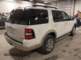 2010 Ford Explorer Eddie Bauer with VIN 1FMEU7EE5AUB13603, listed as a IAAI auction lot 41499590 with 218,425 mi miles. Bid and sale history available at carsss.com. Image 4.