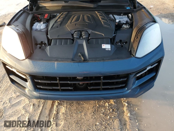 2024 Porsche Cayenne S with VIN WP1BL2AY5RDA62305, listed as a Copart auction lot 74182824 with 1,137 mi miles and Salvage title. Bid and sale history available at DreamBid. Image 12.