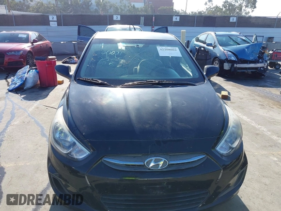 2016 Hyundai Accent SE z VIN KMHCT4AE9GU085523, wystawiony jako IAAI lot #42208002 z przebiegiem 94 653 mil mil oraz . Historia ofert i sprzedaży dostępna na DreamBid. Obrazek 12.