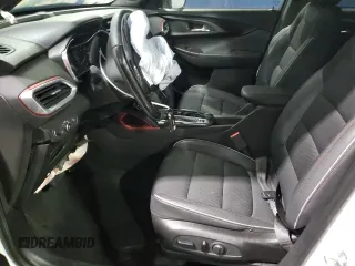 2021 Chevrolet TrailBlazer RS with VIN KL79MUSL7MB068670, listed as a Copart auction lot 44054205 with 26,334 mi miles and Non Repairable. Bid and sale history available at carsss.com. Image 7.