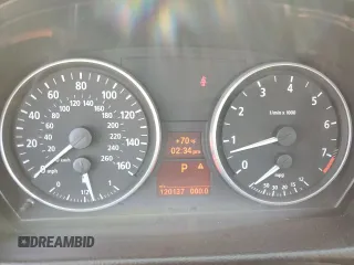 2006 BMW 3 Series 330i with VIN WBAVB33526KS38547, listed as a Copart auction lot 52686815 with 120,137 mi miles and Salvage Title. Bid and sale history available at carsss.com. Image 9.