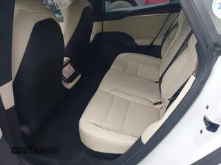 2021 Tesla Model S Plaid z VIN 5YJSA1E62MF452838, wystawiony jako IAAI lot #42726183 z przebiegiem 21 725 mil mil oraz . Historia ofert i sprzedaży dostępna na DreamBid. Obrazek 8.