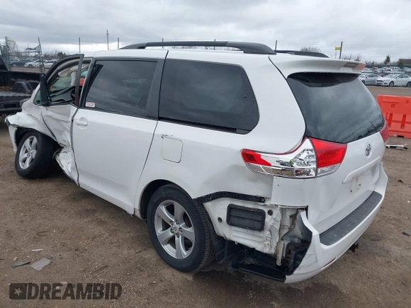 2012 Toyota Sienna LE AAS с VIN 5TDKK3DC7CS224490, выставлен на аукционе IAAI как лот 42030426 с пробегом 222 068 миль миль и . История ставок и продаж доступна на DreamBid. Изображение 3.