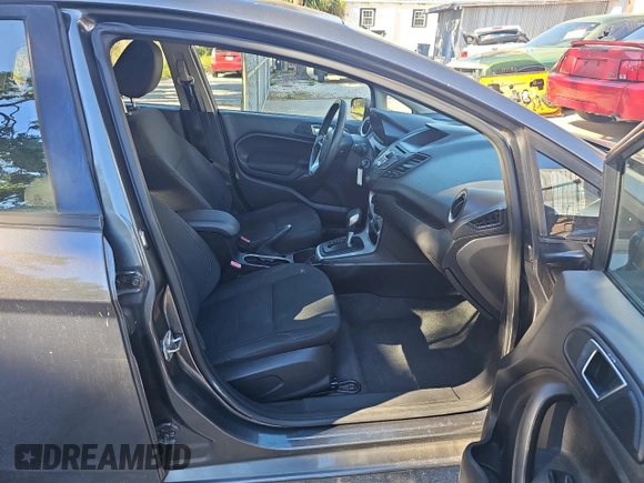 2015 Ford Fiesta SE with VIN 3FADP4BJ8FM135510, listed as a Copart auction lot 49908925 with 121,890 mi miles and Clean Title. Bid and sale history available at DreamBid. Image 5.