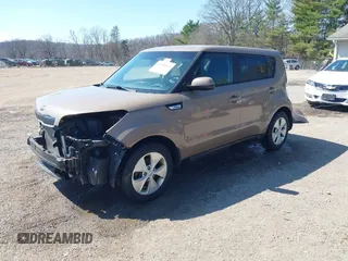 2015 Kia Soul with VIN KNDJN2A29F7167460, listed as a IAAI auction lot 41900985 with 91,948 mi miles. Bid and sale history available at carsss.com. Image 2.
