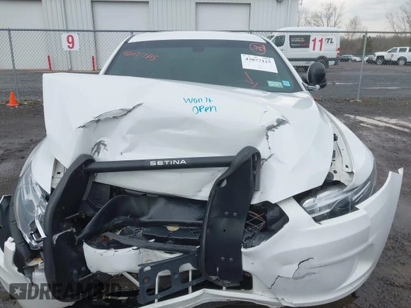 2018 Ford Police Interceptor with VIN 1FAHP2MK6JG137027, listed as a IAAI auction lot 42077115 with 123,851 mi miles and . Bid and sale history available at DreamBid. Image 6.