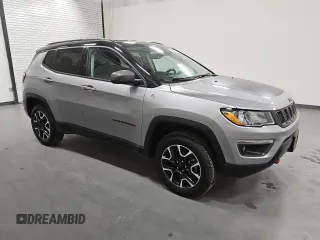 2020 Jeep Compass Trailhawk with VIN 3C4NJDDB7LT163533, listed as a Copart auction lot 55056085 with 9,815 mi miles and Clean Title. Bid and sale history available at carsss.com. Image 4.