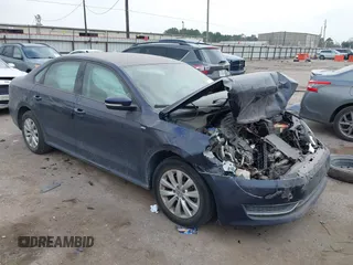 2014 Volkswagen Passat Wolfsburg Edition z VIN 1VWAT7A36EC094322, wystawiony jako IAAI lot #41547904 z przebiegiem 144 312 mil mil oraz . Historia ofert i sprzedaży dostępna na DreamBid. Obrazek 1.