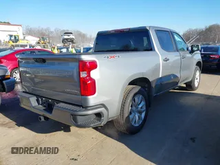 2024 Chevrolet Silverado 1500 Custom z VIN 1GCPDBEK2RZ148510, wystawiony jako IAAI lot #41636015 z przebiegiem 51 798 mil mil oraz . Historia ofert i sprzedaży dostępna na DreamBid. Obrazek 4.