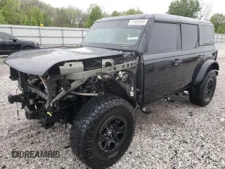 2022 Ford Bronco z VIN 1FMEE5DP3NLA95926, wystawiony jako Copart lot #51859265 z przebiegiem 32 215 mil mil oraz Szkoda całkowita • Salvage title. Historia ofert i sprzedaży dostępna na DreamBid. Obrazek 1.