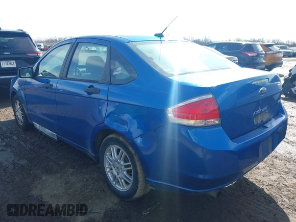 2011 Ford Focus SE with VIN 1FAHP3FN3BW201142, listed as a IAAI auction lot 41520289 with 244,506 mi miles. Bid and sale history available at carsss.com. Image 3.