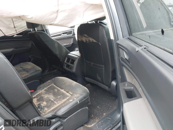 2023 Volkswagen Atlas SE with VIN 1V2JR2CA1PC521942, listed as a IAAI auction lot 41521156 with 72,216 mi miles and . Bid and sale history available at DreamBid. Image 8.