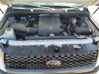 2018 Toyota Tundra SR with VIN 5TFUM5F16JX077659, listed as a Copart auction lot 63425235 with 220,170 mi miles and Clean title. Bid and sale history available at DreamBid. Image 11.
