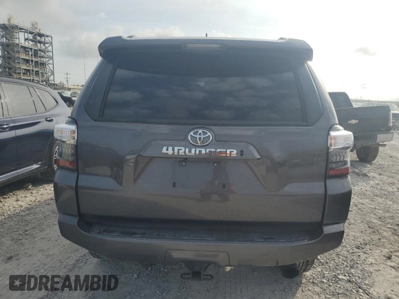 2020 Toyota 4Runner SR5 with VIN JTEBU5JR8L5756184, listed as a Copart auction lot 56204525 with 102,046 mi miles and Salvage title. Bid and sale history available at DreamBid. Image 6.