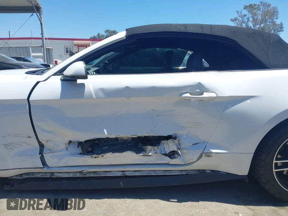 2019 Ford Mustang EcoBoost with VIN 1FATP8UH3K5131488, listed as a IAAI auction lot 42620257 with 60,333 mi miles and . Bid and sale history available at DreamBid. Image 17.