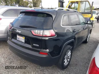 2019 Jeep Cherokee Latitude z VIN 1C4PJLCB2KD455843, wystawiony jako IAAI lot #42779247 z przebiegiem 65 576 mil mil oraz . Historia ofert i sprzedaży dostępna na DreamBid. Obrazek 4.