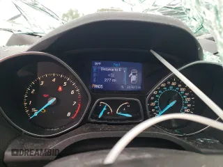 2013 Ford Escape SE with VIN 1FMCU0GX7DUB00465, listed as a Copart auction lot 58265705 with 227,613 mi miles and Salvage title. Bid and sale history available at DreamBid. Image 9.