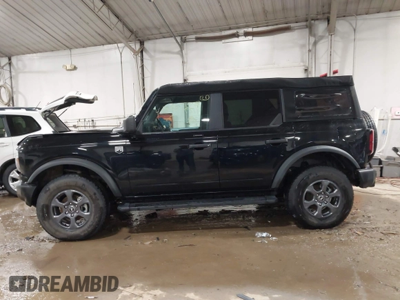 2023 Ford Bronco with VIN 1FMEE5BP1PLB34406, listed as a IAAI auction lot 41270327 with 25,536 mi miles. Bid and sale history available at carsss.com. Image 14.