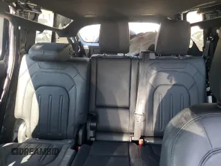2022 Land Rover Defender with VIN SALEWERU0N2087281, listed as a Copart auction lot 67636814 with 25,546 mi miles and Salvage title. Bid and sale history available at DreamBid. Image 10.