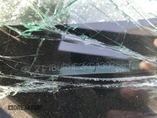 2019 Toyota Corolla L z VIN 2T1BURHE2KC130758, wystawiony jako Copart lot #57262985 z przebiegiem 48 758 mil mil oraz Szkoda całkowita • Salvage title. Historia ofert i sprzedaży dostępna na DreamBid. Obrazek 12.
