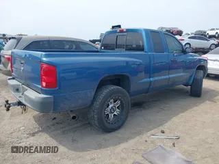 2005 Dodge Dakota ST with VIN 1D7HE22K45S337576, listed as a IAAI auction lot 42334503 with 168,350 mi miles and . Bid and sale history available at DreamBid. Image 4.