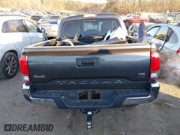 2018 Toyota Tacoma SR with VIN 5TFCZ5AN7JX154112, listed as a IAAI auction lot 41394058 with 158,045 mi miles. Bid and sale history available at carsss.com. Image 16.