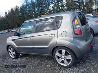 2010 Kia Soul + with VIN KNDJT2A28A7047275, listed as a IAAI auction lot 42013630 with 110,734 mi miles. Bid and sale history available at carsss.com. Image 14.