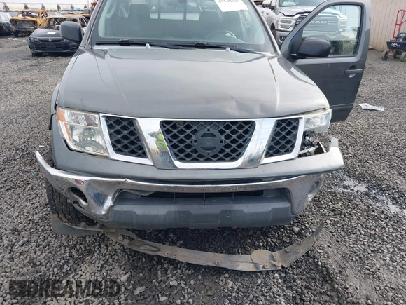 2007 Nissan Frontier SE z VIN 1N6AD06U97C442798, wystawiony jako IAAI lot #41548424 z przebiegiem 230 153 mil mil oraz . Historia ofert i sprzedaży dostępna na DreamBid. Obrazek 12.