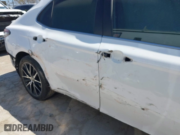 2023 Toyota Camry SE z VIN 4T1G11AK1PU774077, wystawiony jako IAAI lot #41747862 z przebiegiem 63 106 mil mil oraz . Historia ofert i sprzedaży dostępna na DreamBid. Obrazek 14.