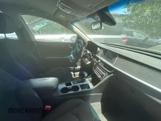 2019 Kia Optima LX z VIN 5XXGT4L37KG278947, wystawiony jako Copart lot #62181475 z przebiegiem 60 003 mil mil oraz Szkoda całkowita • Salvage title. Historia ofert i sprzedaży dostępna na DreamBid. Obrazek 5.