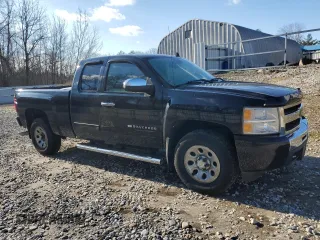 2010 Chevrolet Silverado 1500 LS with VIN 1GCSKREA4AZ163482, listed as a Copart auction lot 84028464 with 108,989 mi miles and Clean Title. Bid and sale history available at DreamBid. Image 4.