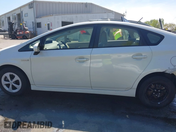 2015 Toyota Prius Four with VIN JTDKN3DU8F0440839, listed as a IAAI auction lot 41998503 with 98,093 mi miles and . Bid and sale history available at DreamBid. Image 14.