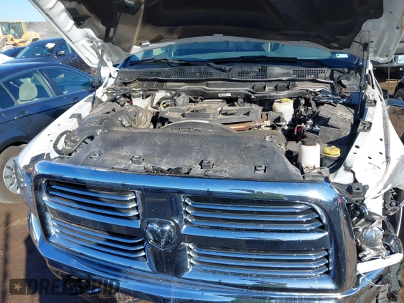2018 Ram 2500 Big Horn with VIN 3C6UR5DLXJG193545, listed as a IAAI auction lot 41673819 with 90,301 mi miles. Bid and sale history available at carsss.com. Image 10.