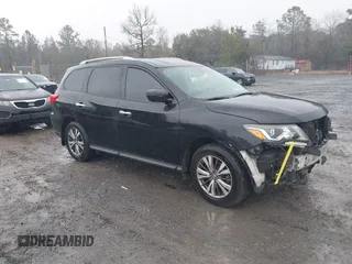 2018 Nissan Pathfinder SV with VIN 5N1DR2MN7JC652781, listed as a IAAI auction lot 41743833 with 68,469 mi miles. Bid and sale history available at carsss.com. Image 1.
