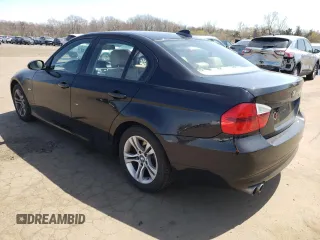 2008 BMW 3 Series 328xi z VIN WBAVC73568KX90320, wystawiony jako Copart lot #53806035 z przebiegiem 102 438 mil mil oraz Szkoda całkowita • Salvage title. Historia ofert i sprzedaży dostępna na DreamBid. Obrazek 2.