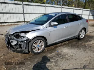 2012 Ford Focus SEL with VIN 1FAHP3H25CL303757, listed as a Copart auction lot 50592775 with 140,466 mi miles and Salvage Title. Bid and sale history available at carsss.com. Image 1.