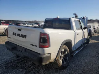 2019 Ram 1500 Rebel z VIN 1C6SRFLT8KN780527, wystawiony jako Copart lot #47611955 z przebiegiem Nie podano mil oraz Szkoda całkowita • Salvage title. Historia ofert i sprzedaży dostępna na DreamBid. Obrazek 3.