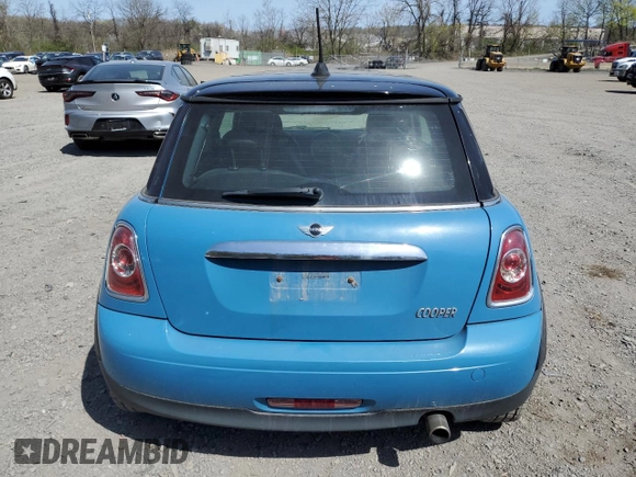 2013 MINI Hardtop with VIN WMWSU3C50DT682885, listed as a Copart auction lot 54238515 with 115,712 mi miles and Salvage Title. Bid and sale history available at DreamBid. Image 6.