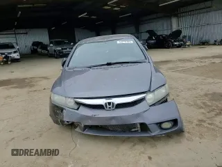 2010 Honda Civic z VIN 19XFA1E39AE037346, wystawiony jako Copart lot #53279185 z przebiegiem 148 350 mil mil oraz Szkoda całkowita • Salvage title. Historia ofert i sprzedaży dostępna na DreamBid. Obrazek 10.