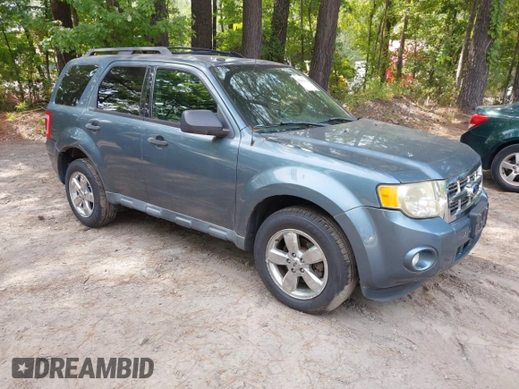 2012 Ford Escape XLT z VIN 1FMCU9DG9CKC73956, wystawiony jako IAAI lot #42812731 z przebiegiem 138 403 mil mil oraz . Historia ofert i sprzedaży dostępna na DreamBid. Obrazek 1.